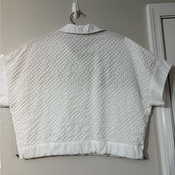 Self Contrast white bubble fabric pullover top. Button front. Size S - Picture 6 of 15